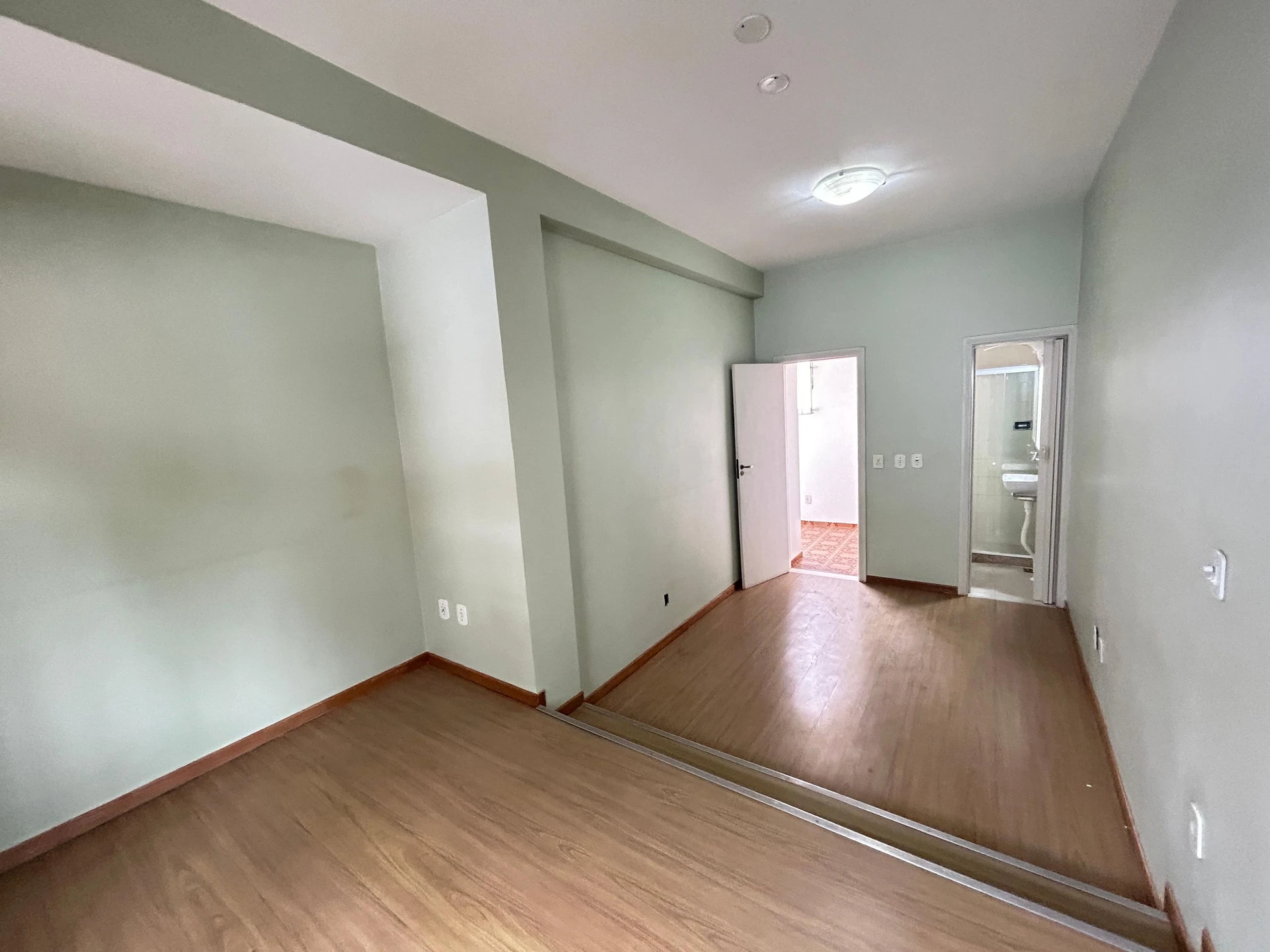 Home office in a 3-bedroom house, 150 m² — photo 15