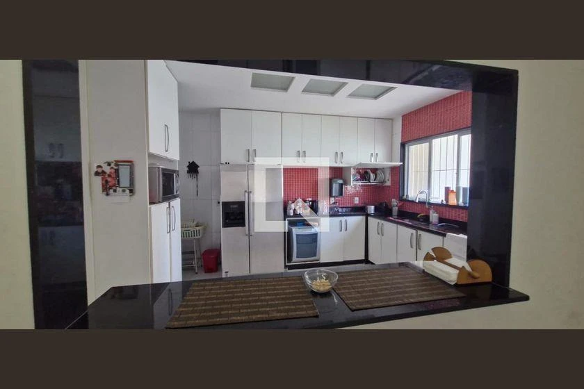 Washing machine in a 4-bedroom house, 223 m² — photo 2