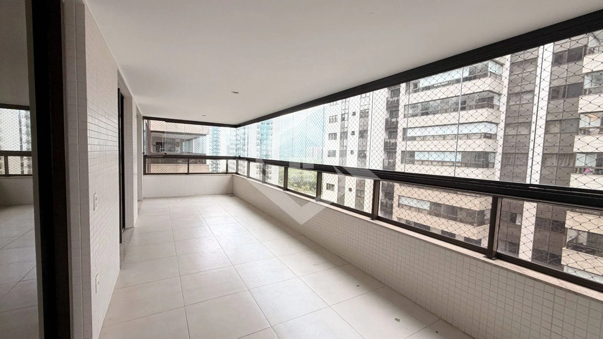 3-bedroom apartment in a building with a sauna — photo 7