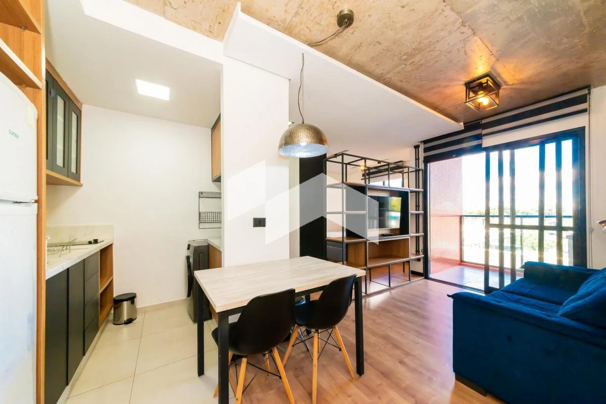 One-bedroom apartment with a washing machine in Curitiba