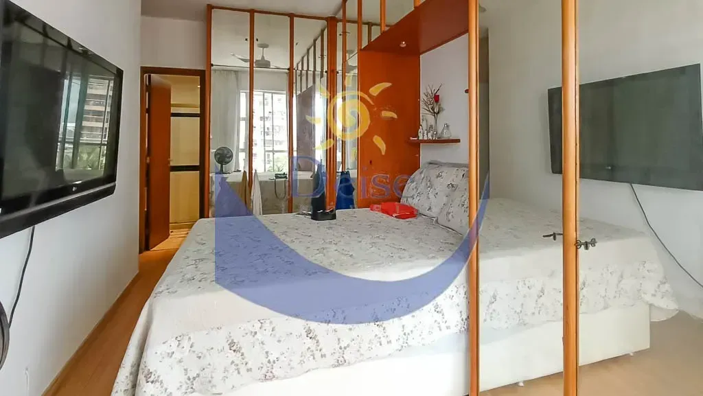 Furnished apartment, 80 m², with wood or laminate floors — photo 5