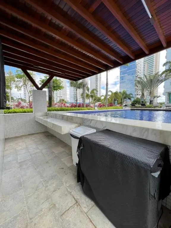 Floor-to-ceiling windows in a 3-bedroom apartment, 260 m² — photo 29