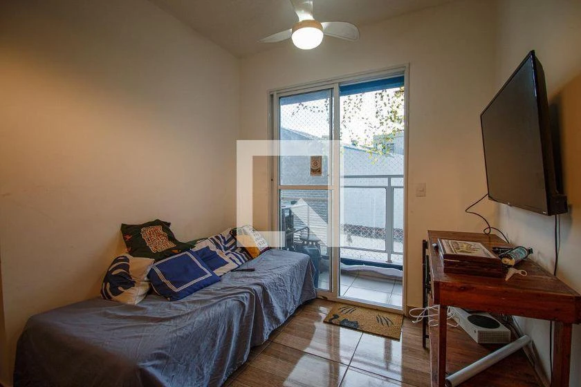 Apartamento de 2 quartos em condomínio com academia — photo 4