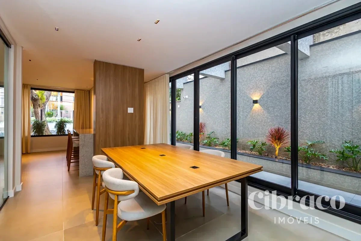 Furnished apartment, 31 m², with a glass-enclosed balcony — photo 27