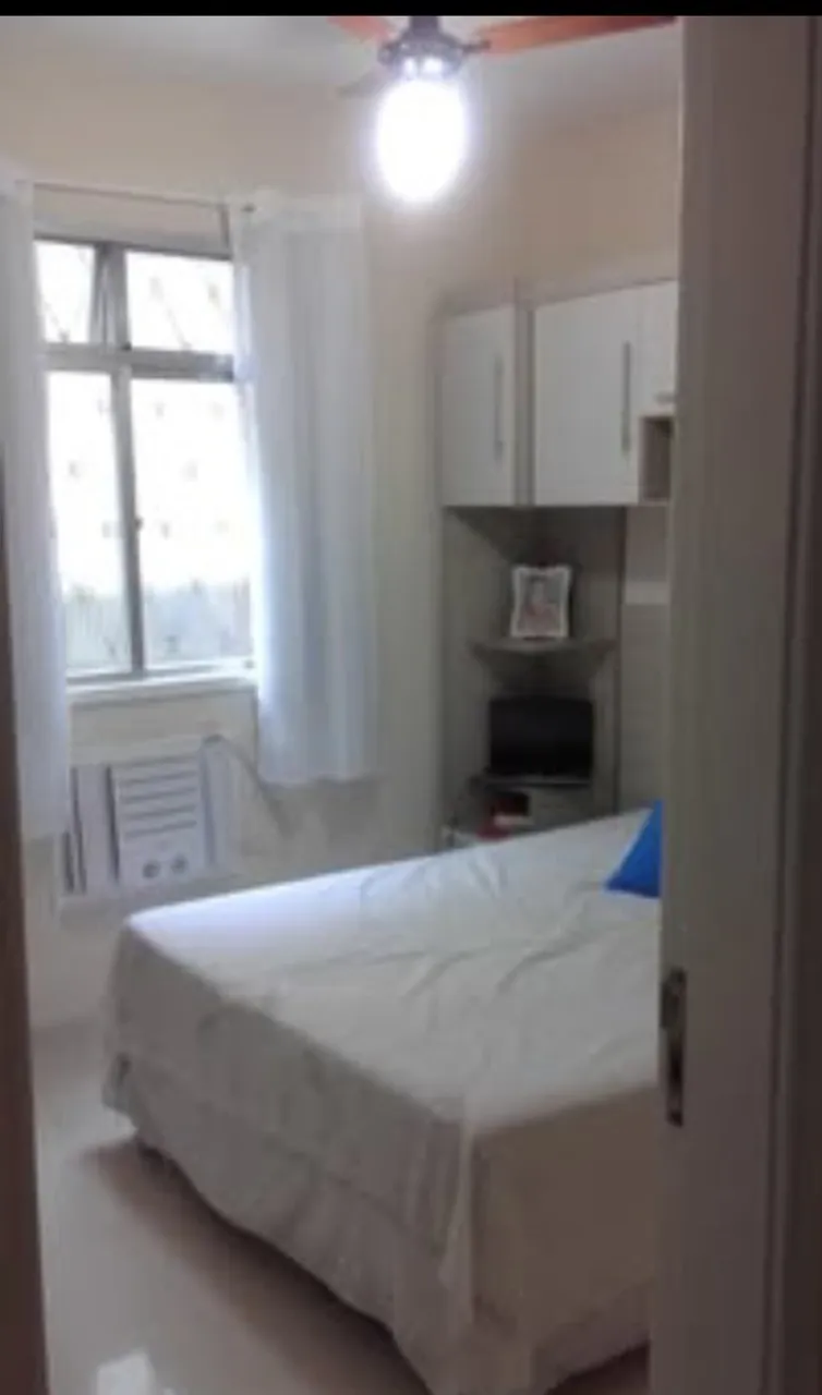 One-bedroom apartment in a building with a gym — photo 5