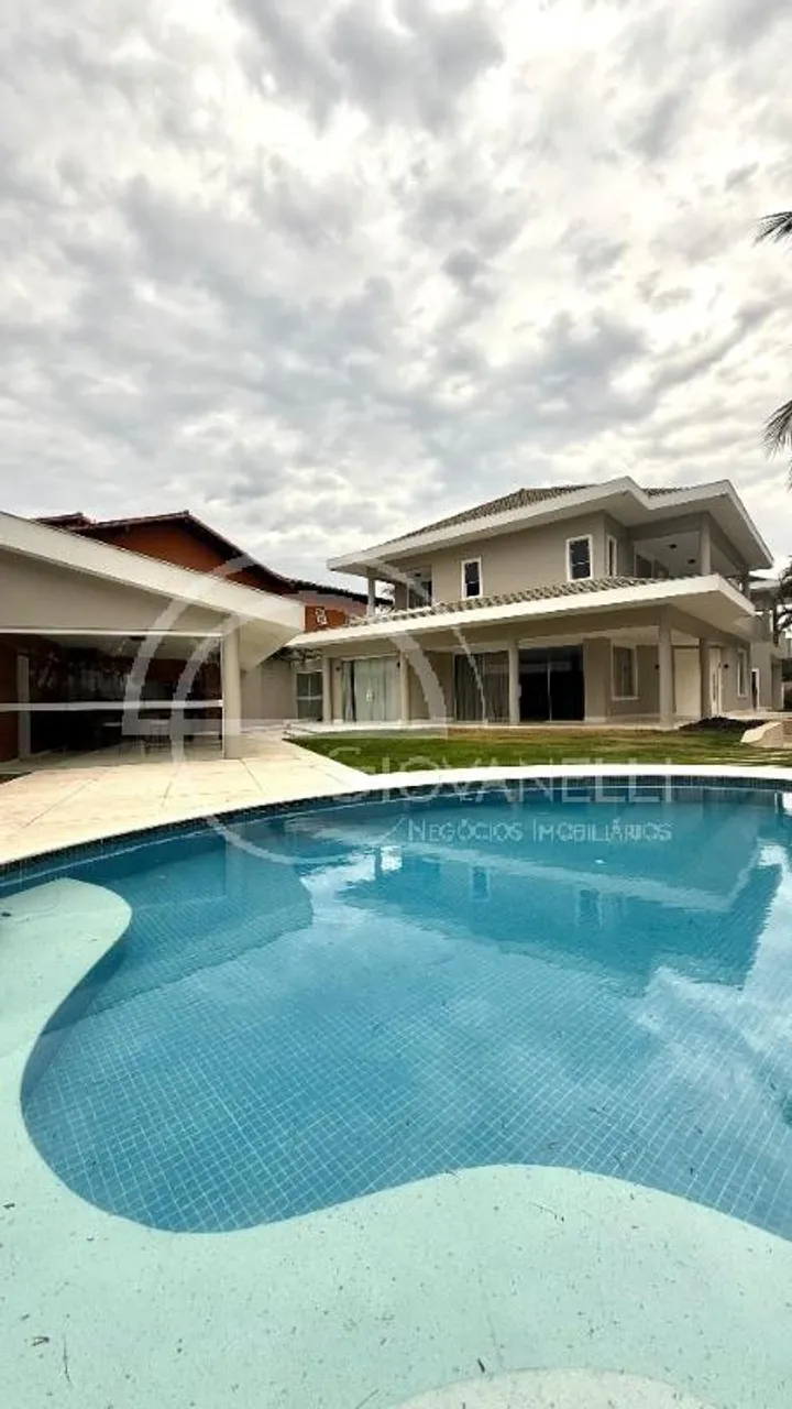 Casa sem mobília com 5 suítes e varanda fechada — photo 18
