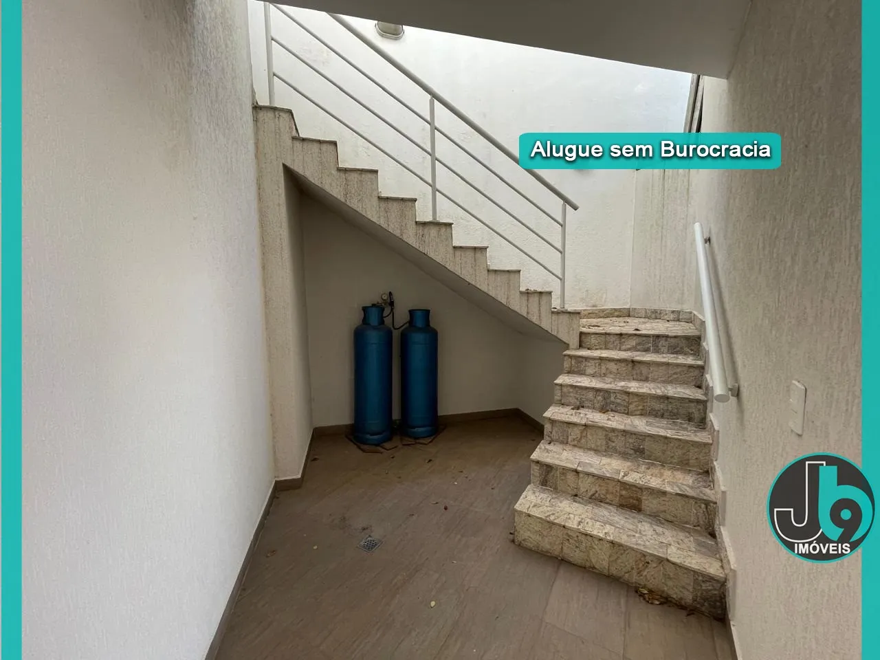 House with 4 en-suites and 431 m², plus 6 parking — photo 68