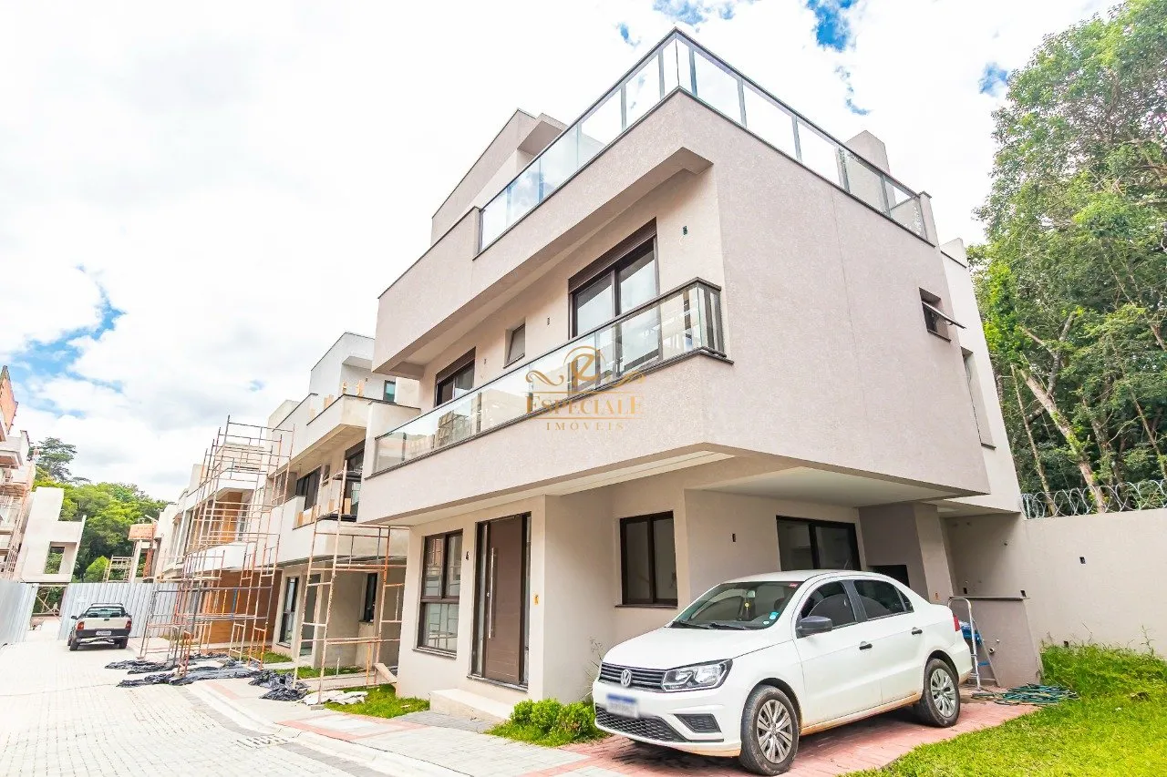 House with 3 bedrooms and a balcony in a gated community — photo 23