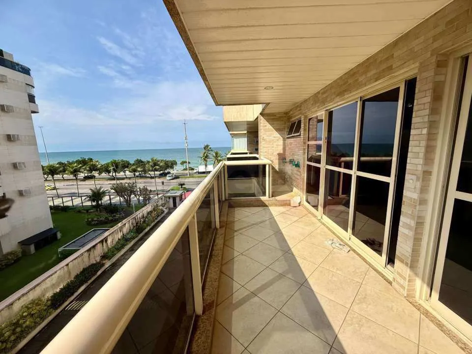 Apartment, 60 m², with a water view — photo 4