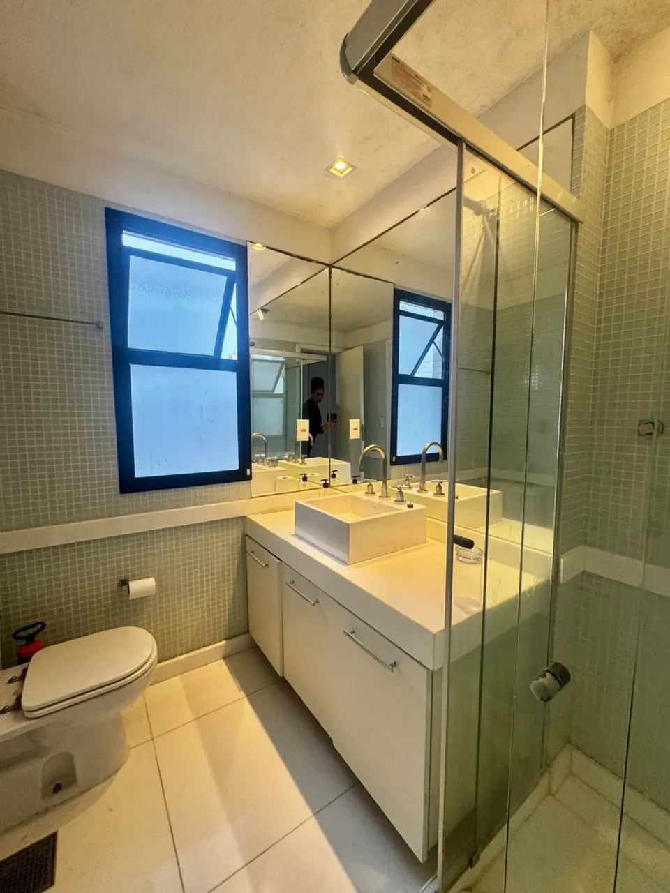 Apartamento com 4 quartos e 4 banheiros, com varanda — photo 9