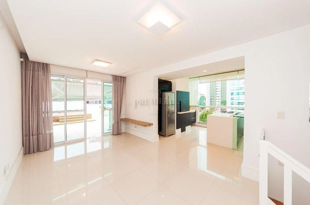 3-bedroom apartment, 1 with its own bathroom, 192 m² — photo 30