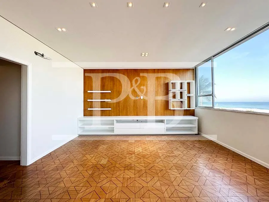 4-bedroom apartment with 270 m² and 4 bathrooms — photo 14