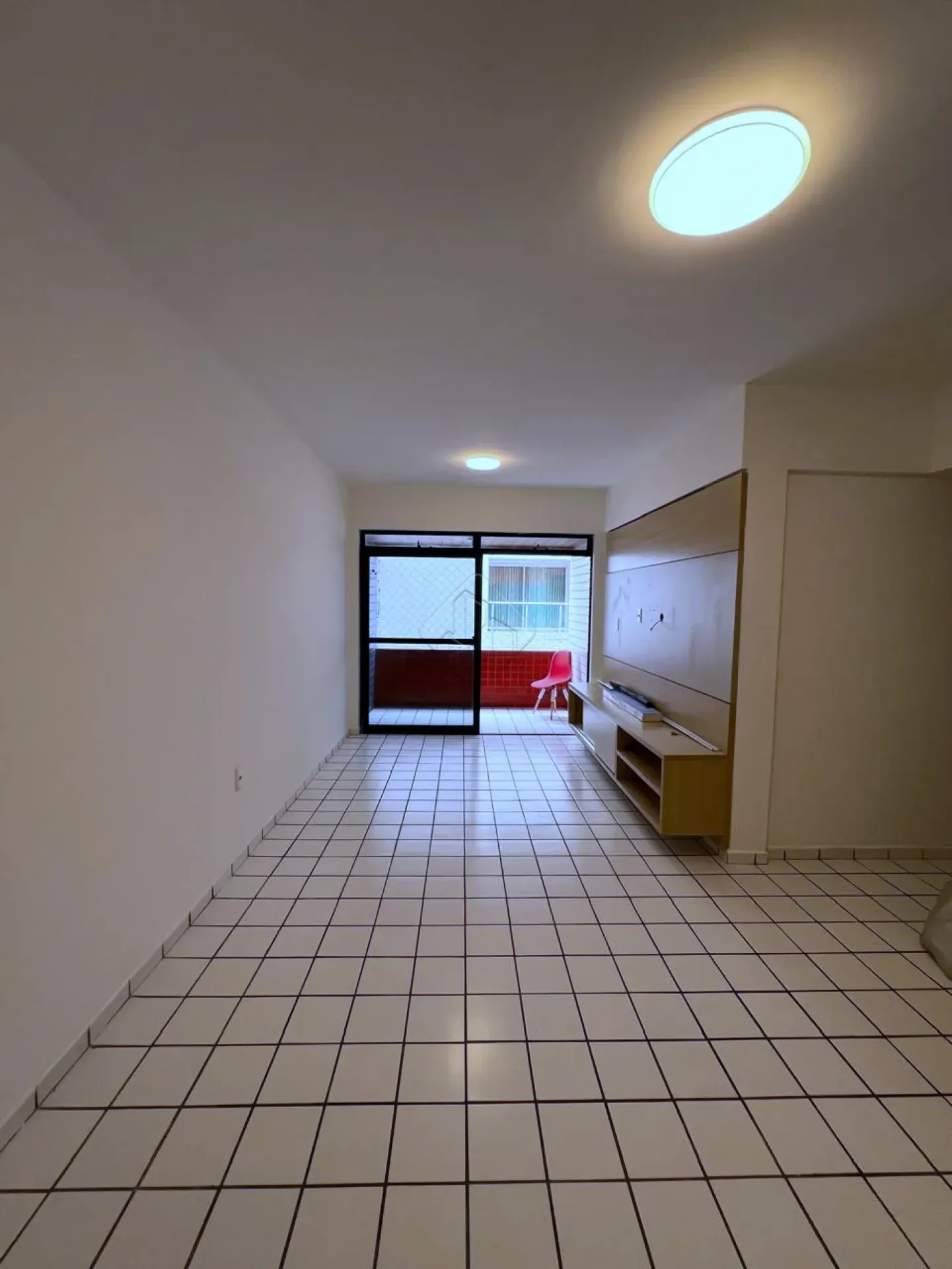 Квартира с 3 спальнями, 1 ванной при спальне, 100 м²