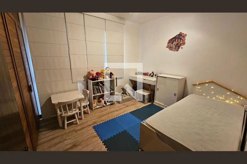4-bedroom rental apartment with 180 m² of space — photo 24