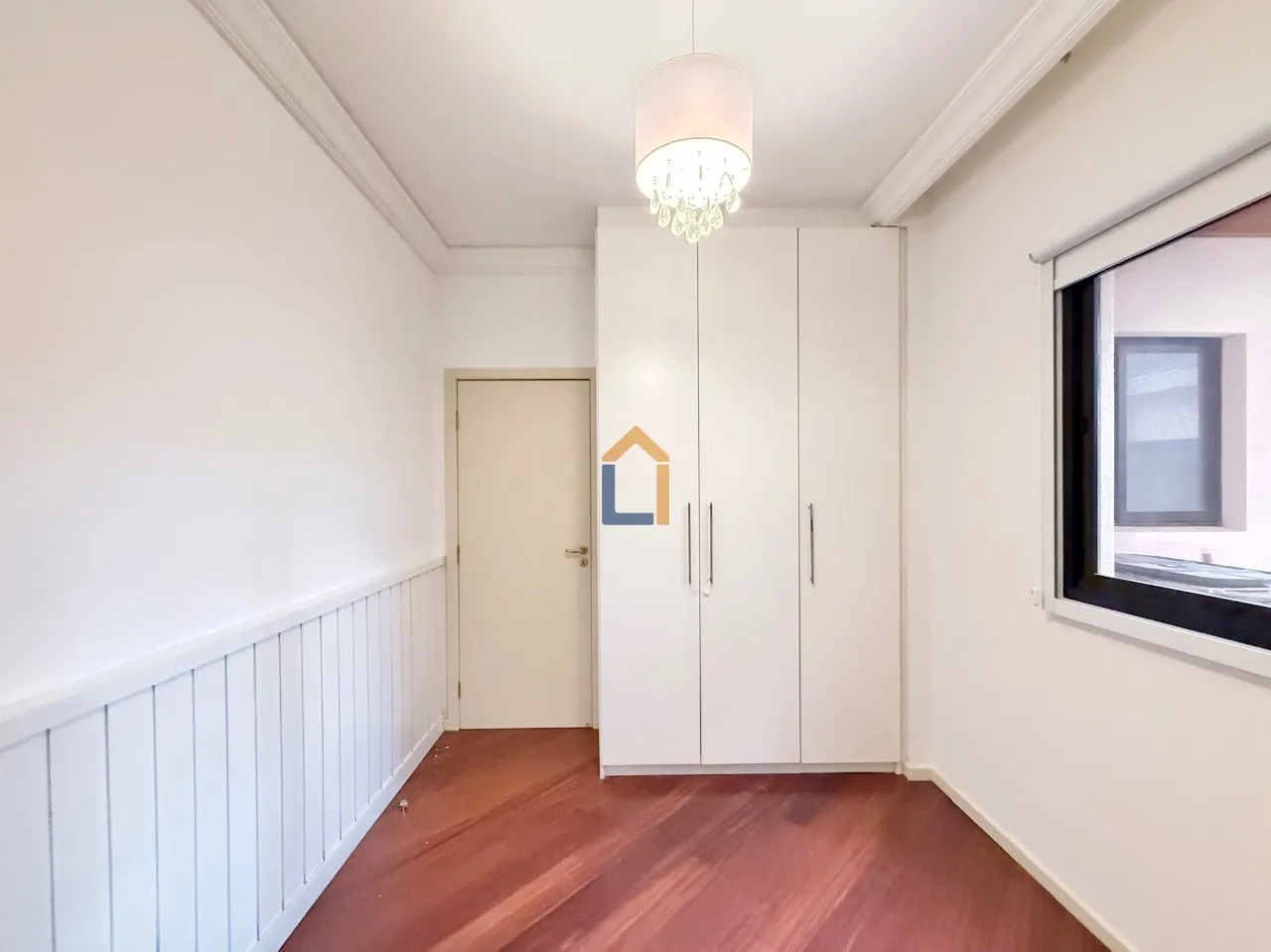 3-bedroom apartment with a washing machine in Curitiba — photo 58