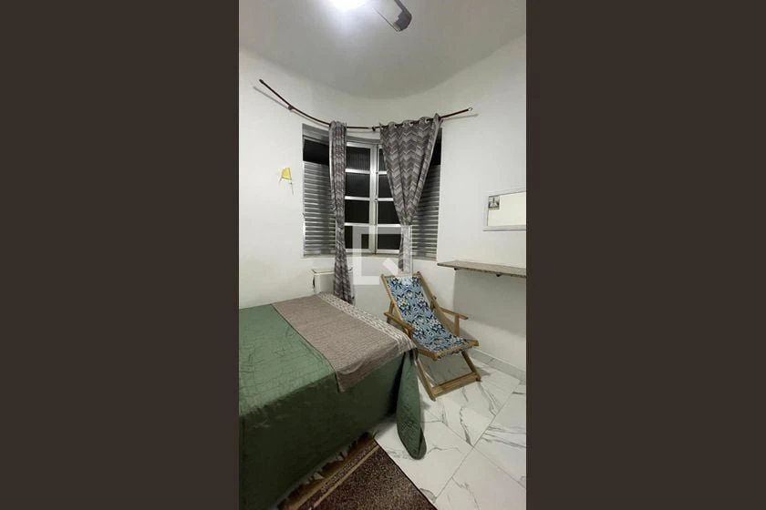 Furnished 1-bedroom apartment with a compact kitchenette — photo 5