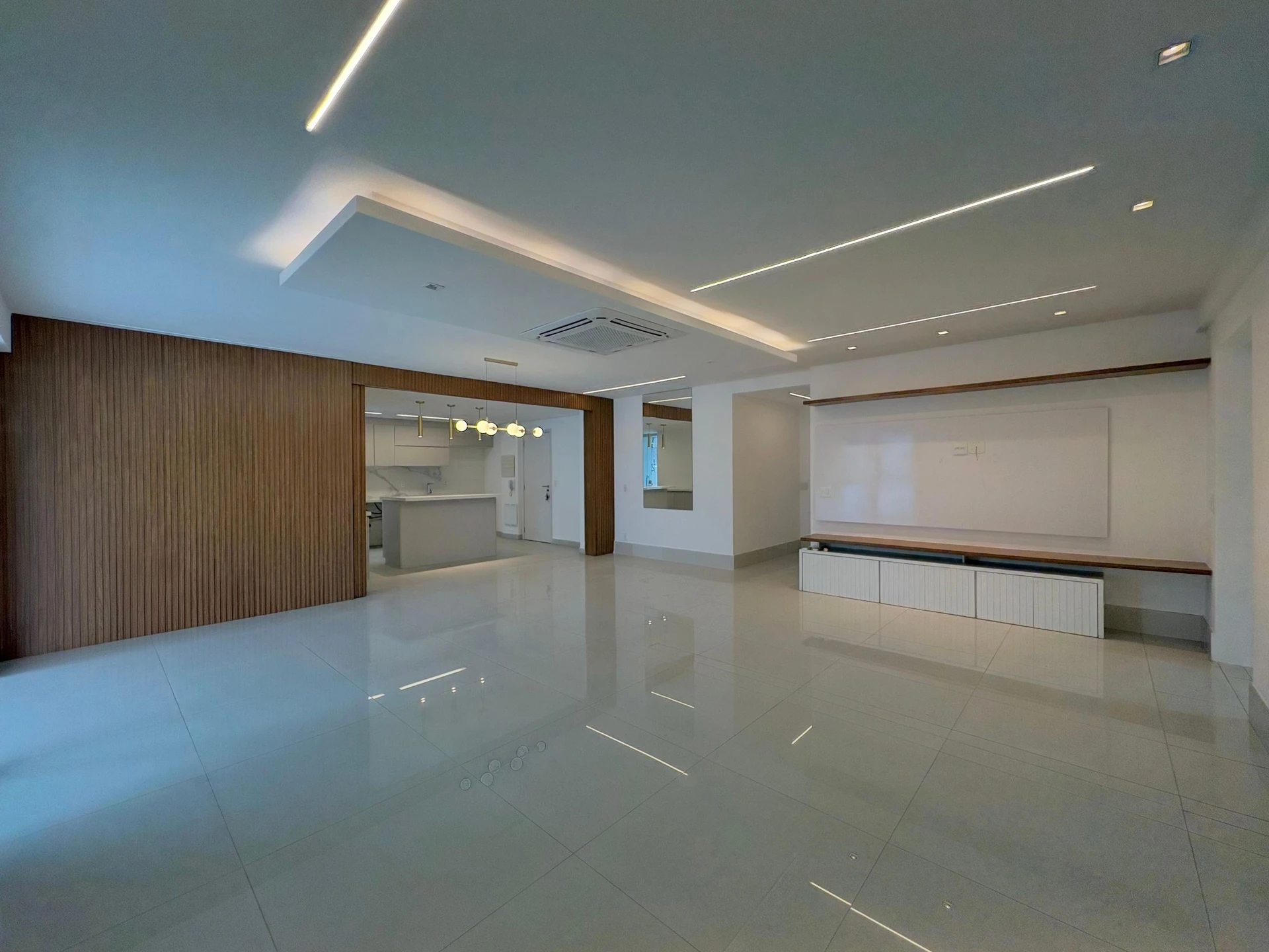 Apartment, 151 m², with a water view