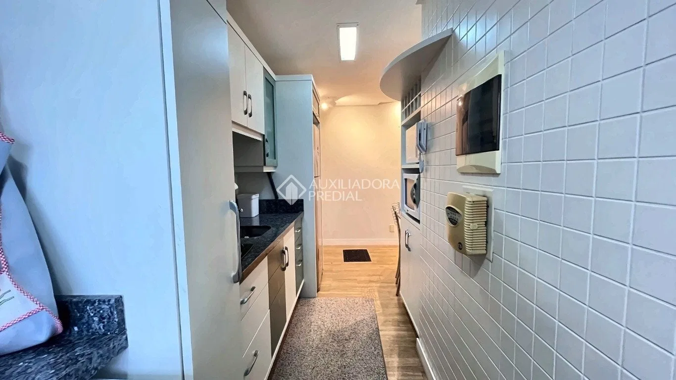 Вид на парк та 2 спальні: квартира 40 м² — photo 19