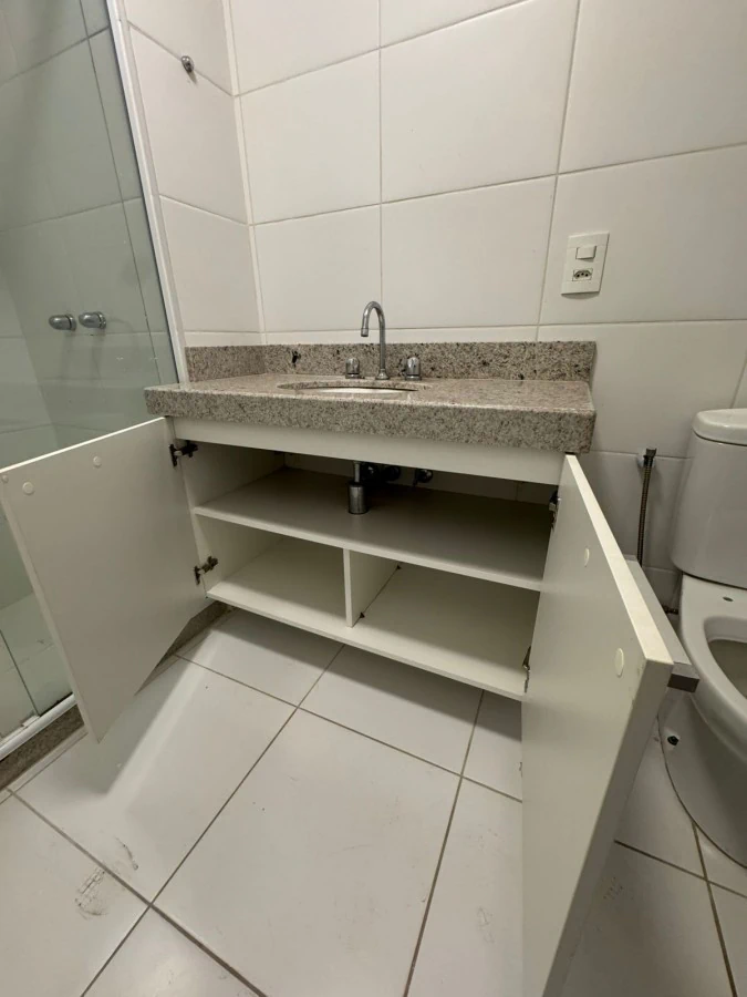 79 m² apartment with 2 bedrooms and 2 bathrooms — photo 12