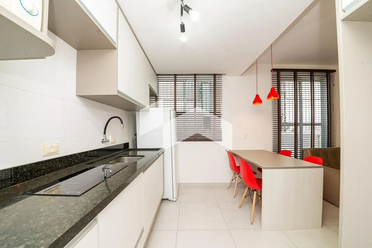 Studio mobiliado 28 m² com cozinha americana e vaga — photo 9