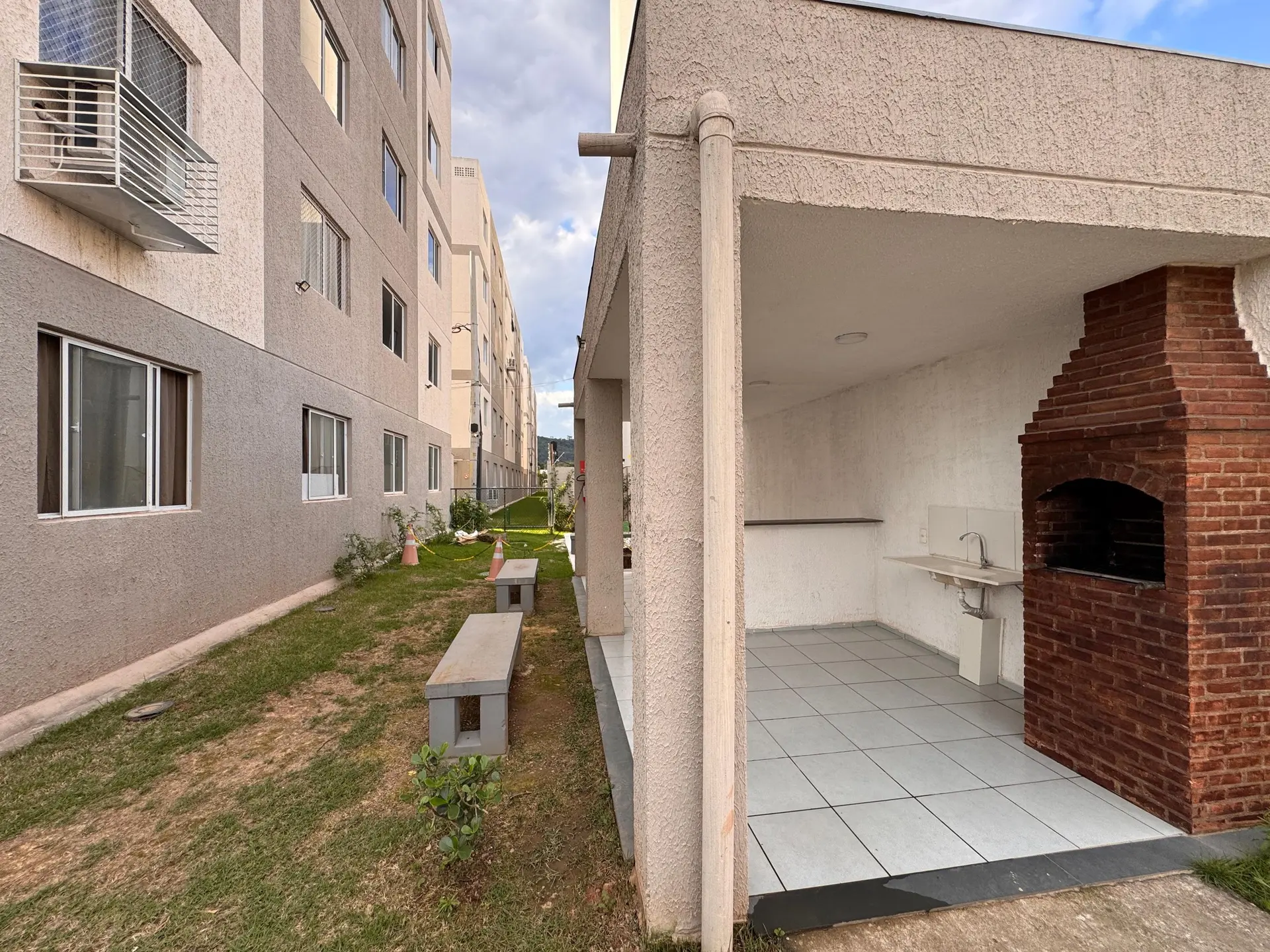 Furnished 2-bedroom apartment with 1 bathroom — photo 35