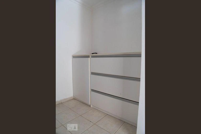 Будинок: 4 спальні, 1 з власною ванною кімнатою, 398 м² — photo 31
