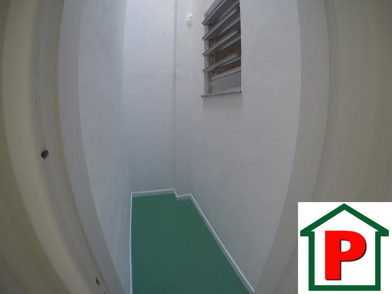 Apartamento sem mobília com cozinha separada e fechada — photo 7