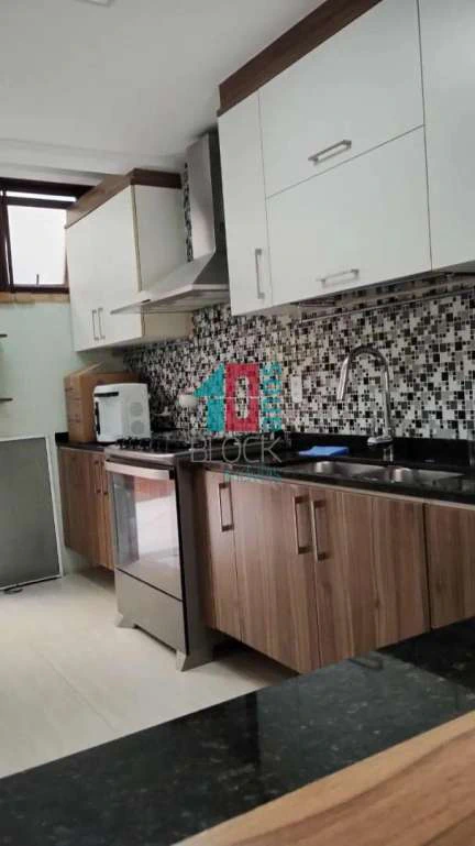 Casa de condomínio com 3 suítes e 200 m² — photo 2