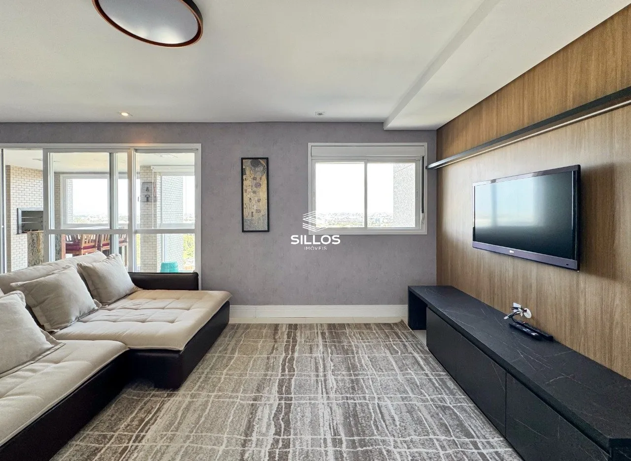 3-bedroom apartment with a bathtub in Curitiba — photo 3