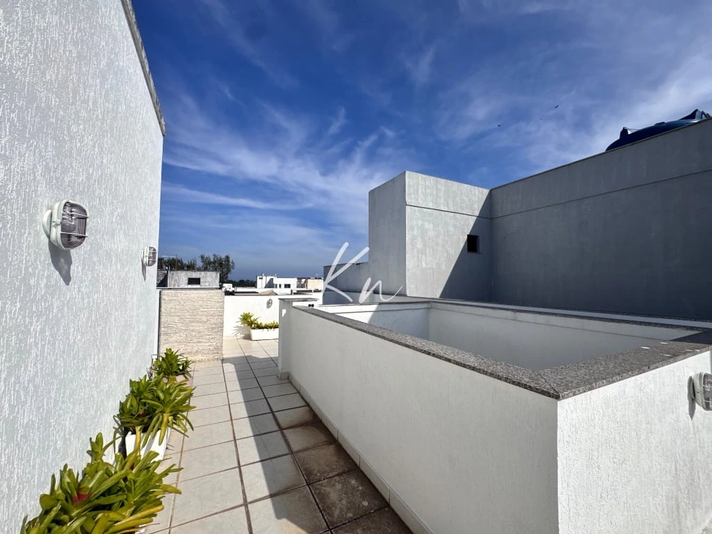 Furnished apartment, 254 m², with a grill on the balcony — photo 18