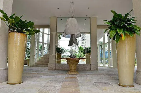 4-suite apartment with 555 m² and 5 parking spaces — photo 59