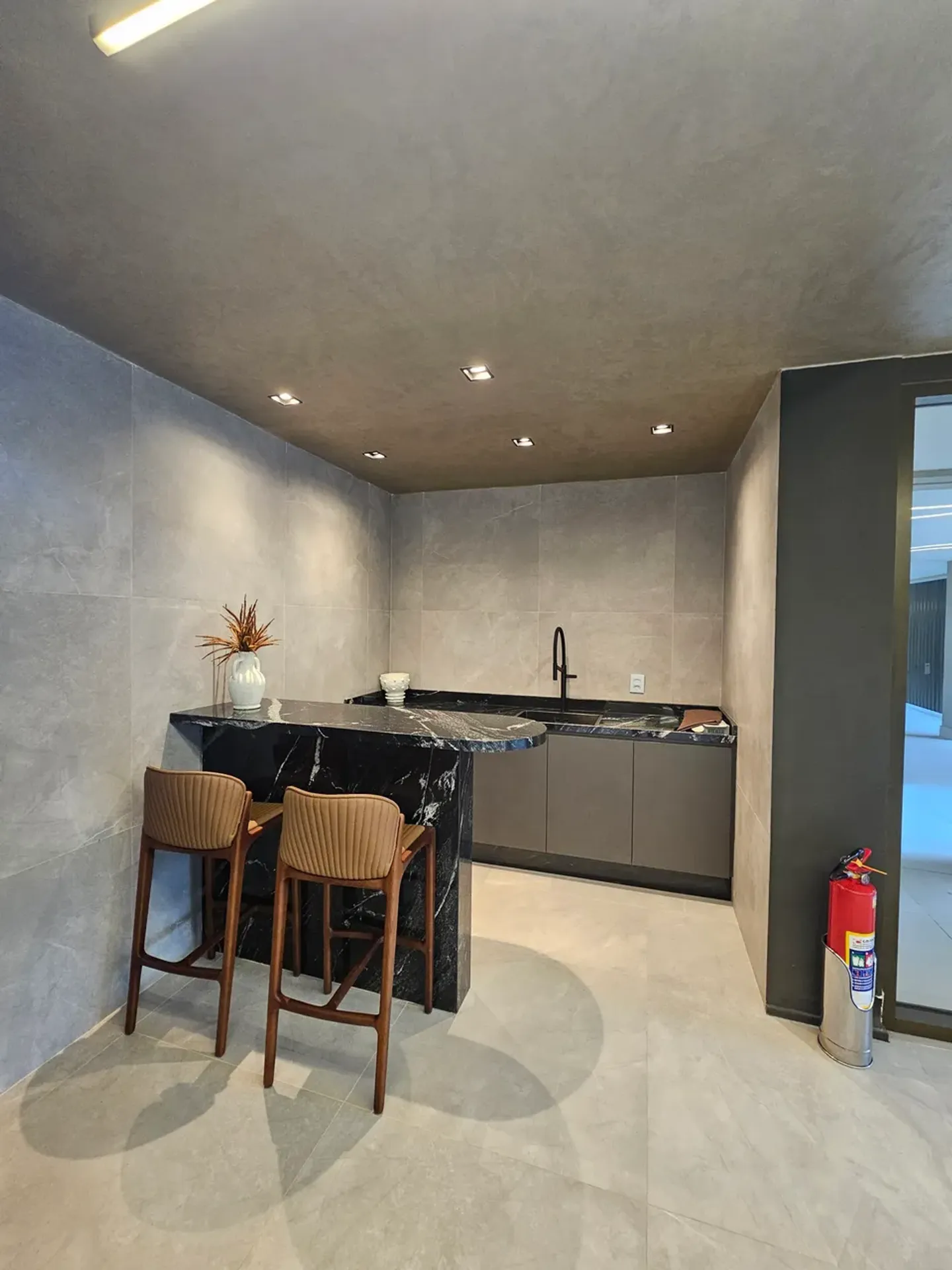 Apartment on the 5th floor with a private BBQ — photo 70