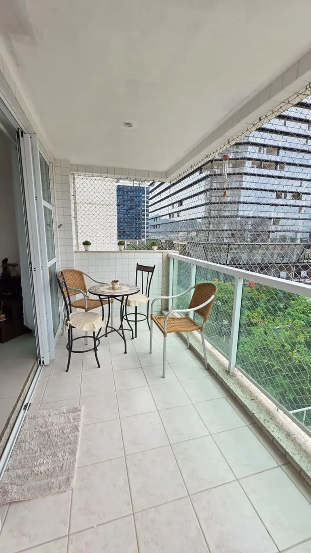 Apartamento mobiliado com 2 quartos e 3 banheiros — photo 3