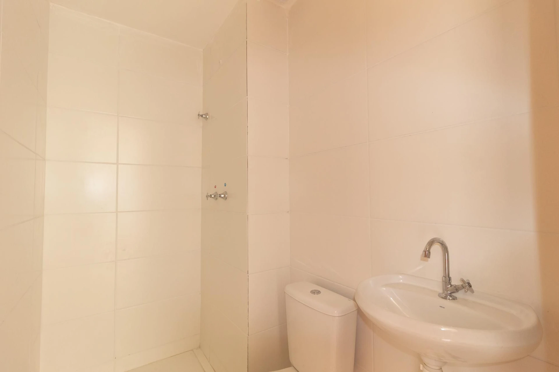 Unfurnished 2-bedroom apartment with 1 bathroom — photo 25