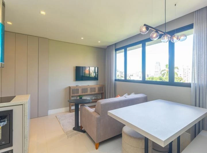 Furnished 1-bedroom apartment with en-suite and 80 m² — photo 8