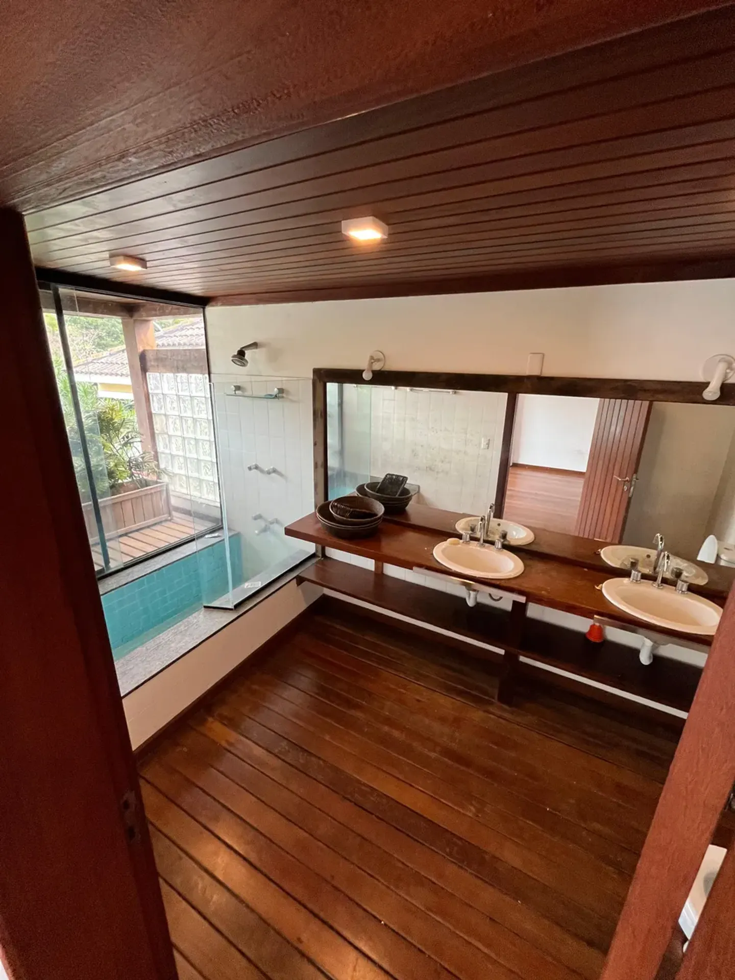 Duplex house with 4 en-suite bedrooms and balcony grill — photo 18