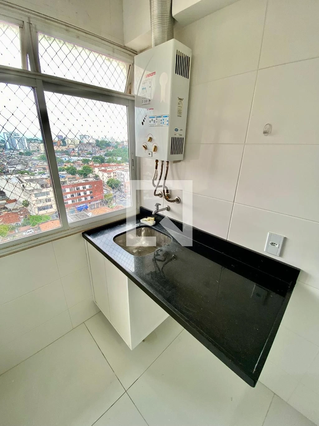 Apartamento de 2 quartos em condomínio com piscina — photo 35