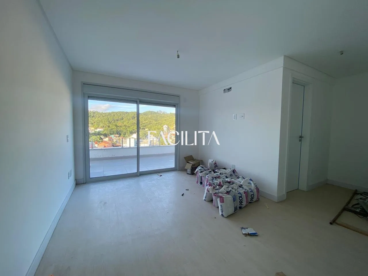 1-bedroom apartment with 3 parking spaces and 120 m² on 4th floor — photo 28