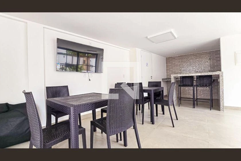 2-bedroom apartment with a grill on the balcony — photo 37