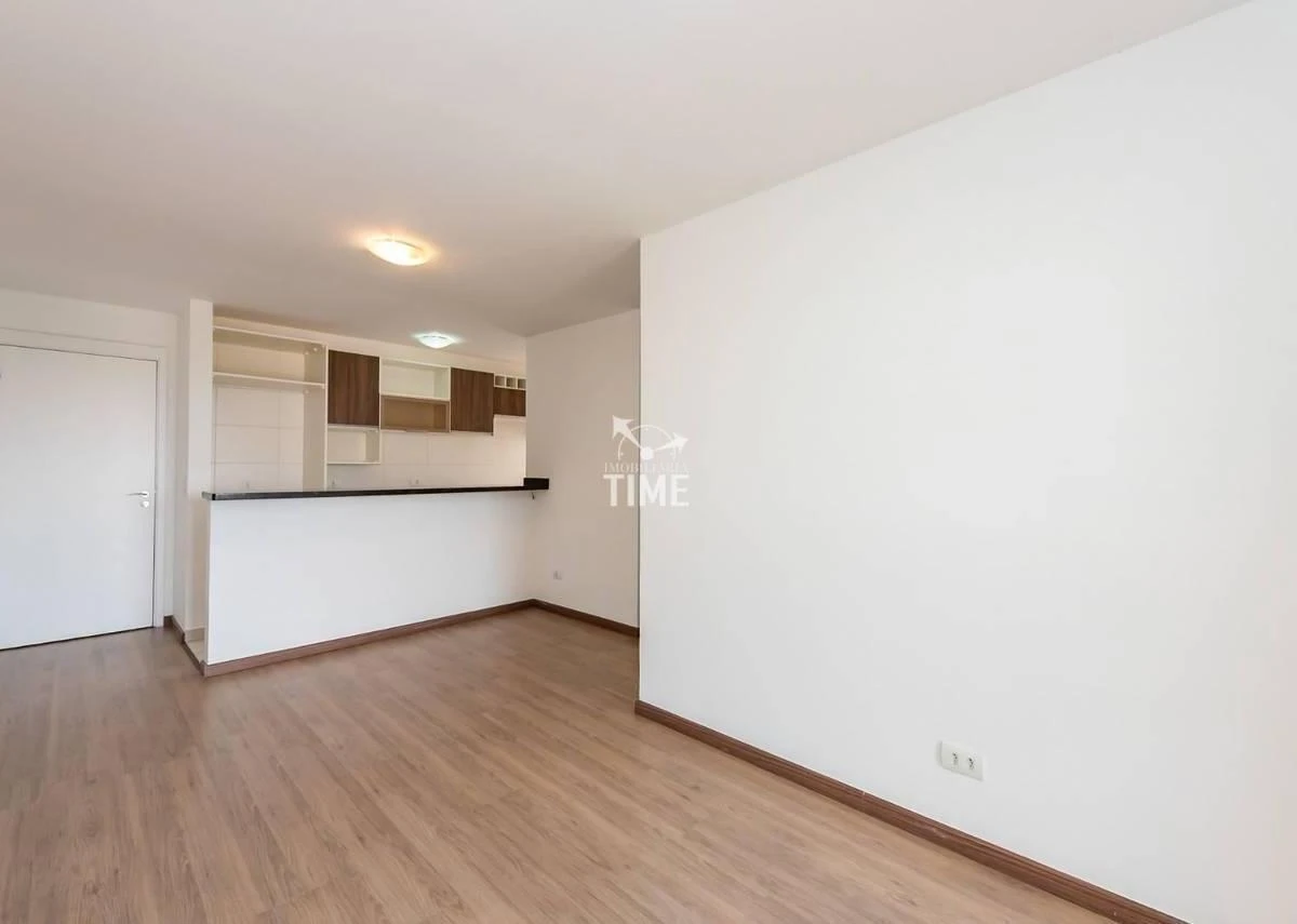 Wood or laminate floors in a 3-bedroom apartment, 69 m² — photo 23