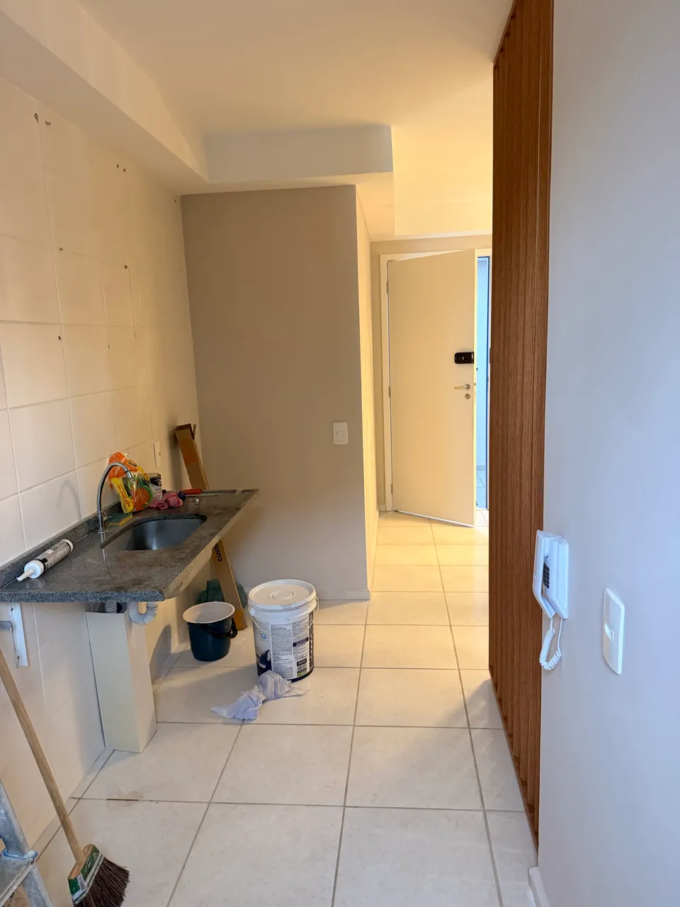 Unfurnished apartment with 2 bedrooms and 1 parking spot — photo 16