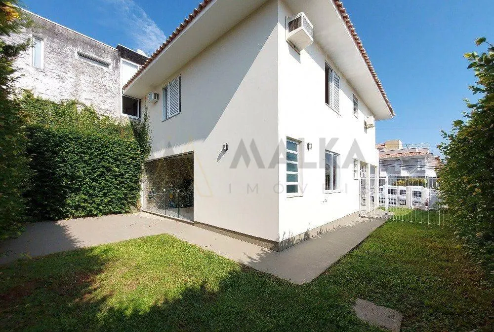 Home office in a 3-bedroom house, 174 m² — photo 25