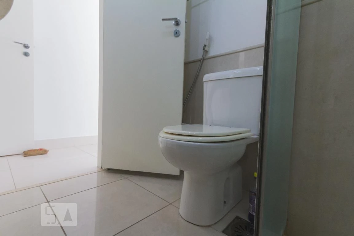 Furnished apartment with 2 en-suites and a balcony — photo 47