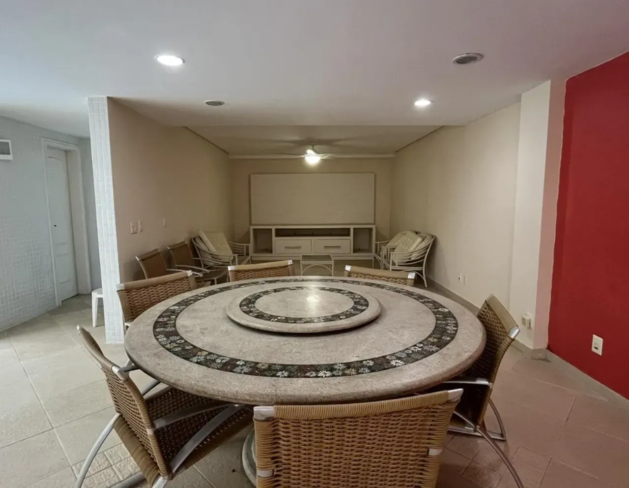 House with 5 bedrooms and 5 bathrooms, 830 m² — photo 35
