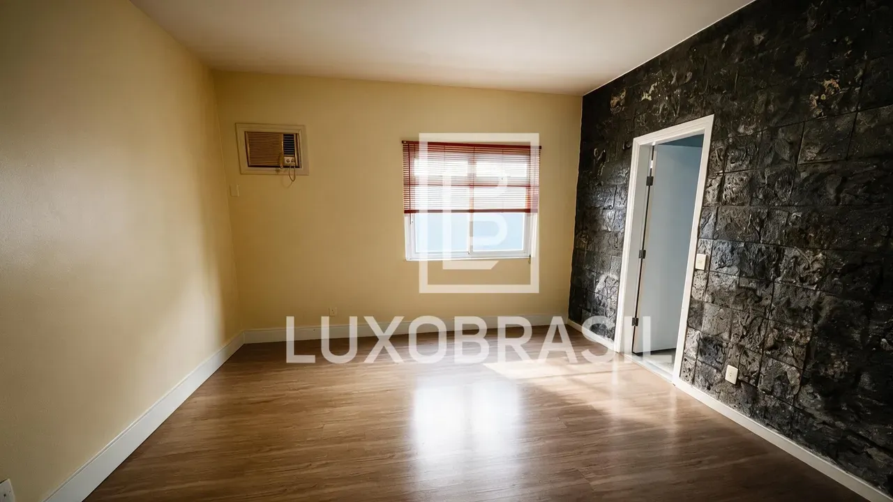 Furnished house with a private pool and 6 bedrooms — photo 21