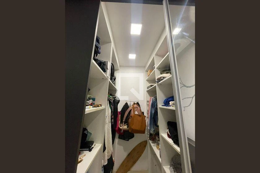 Apartamento mobiliado com 3 quartos e 280 m² — photo 20