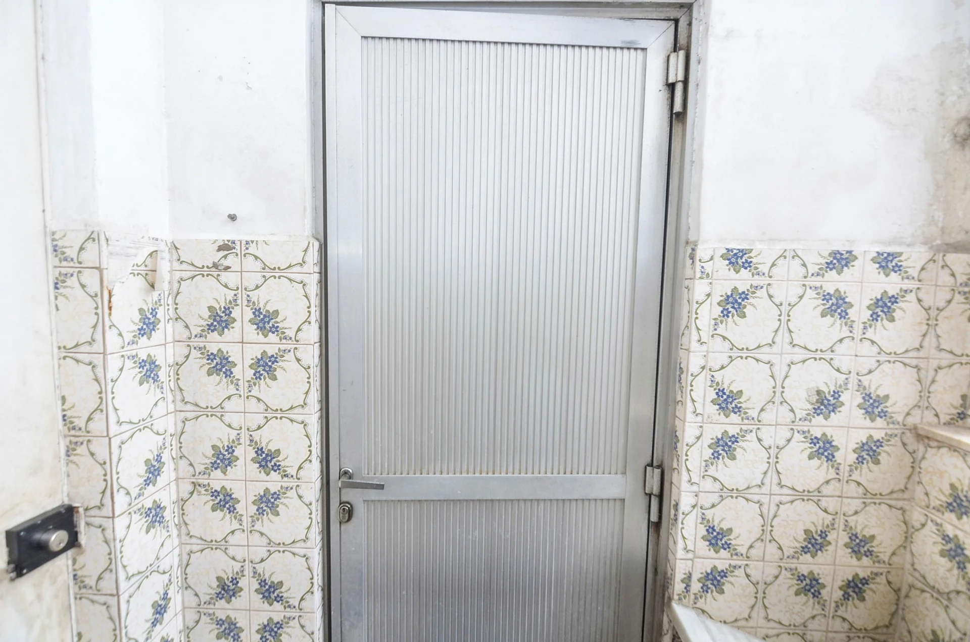 Невмебльована квартира з 2 спальнями та балконом — photo 14