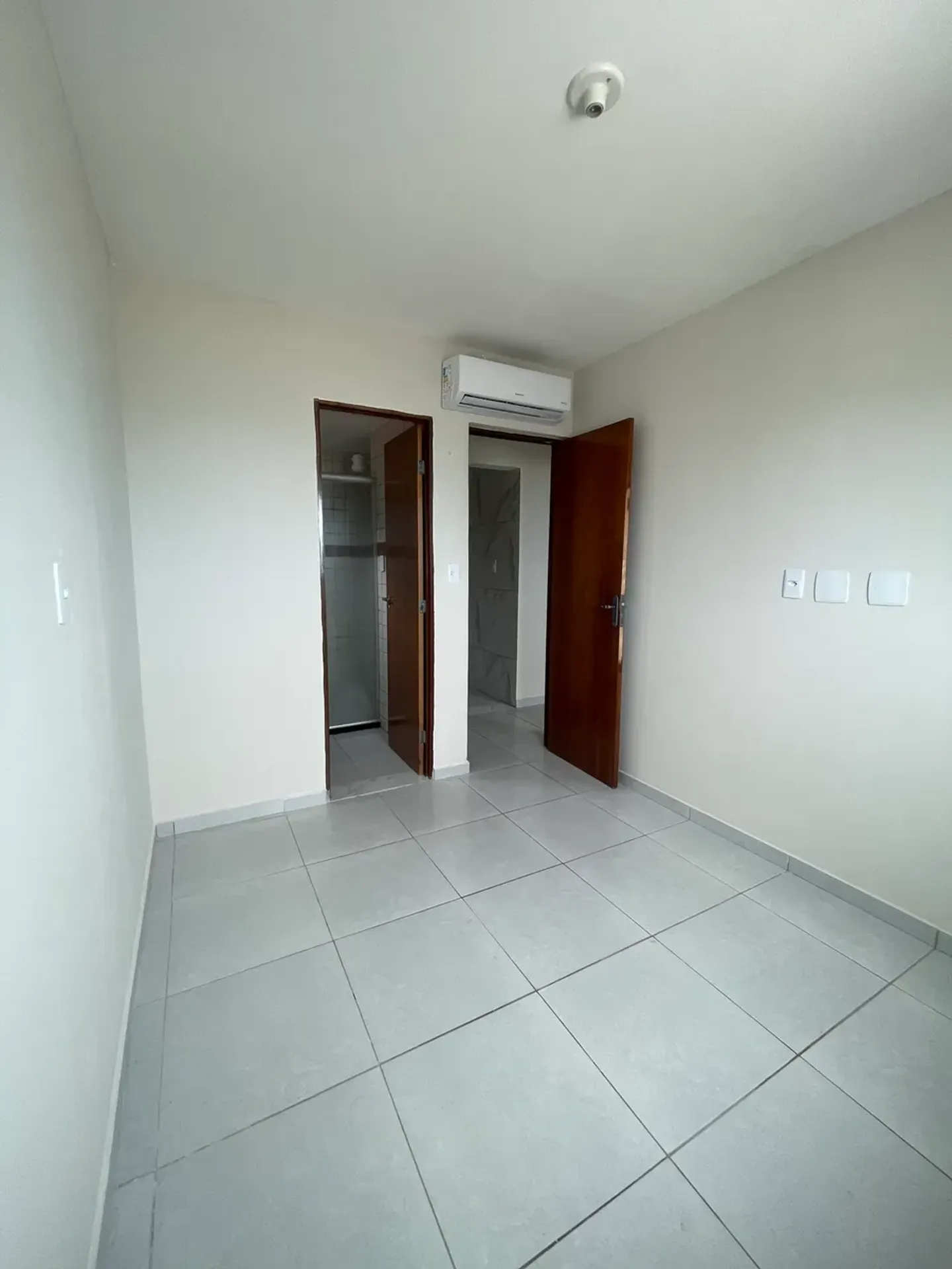 Apartment, 60 m², with a water view — photo 40