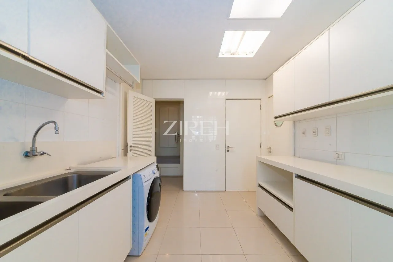 3-bedroom apartment with a home office — photo 3