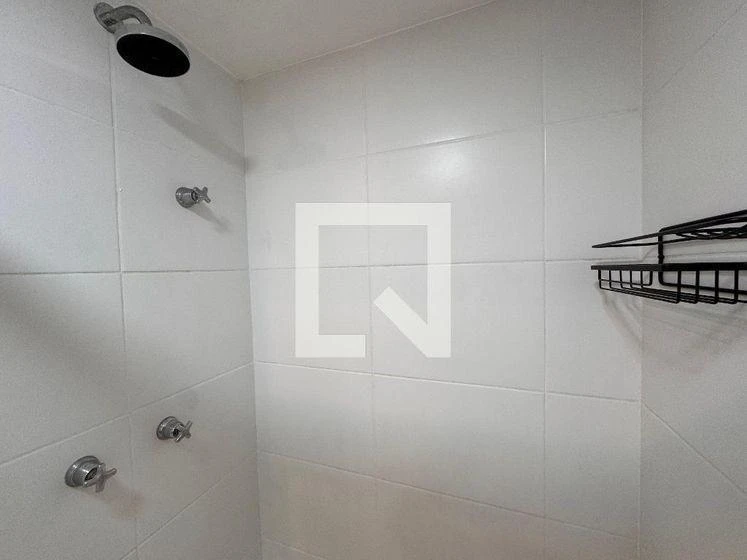 Furnished apartment, 65 m², with a glass-enclosed balcony — photo 45
